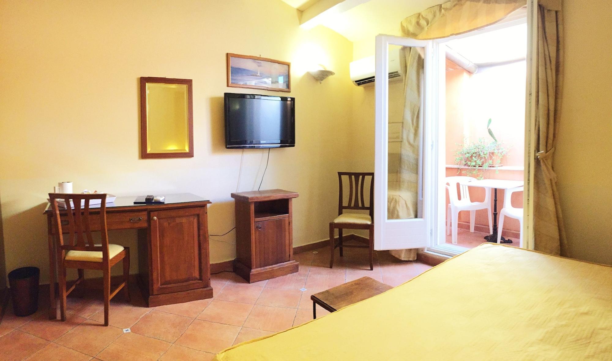 Hotel Mediterraneo Siraküza Dış mekan fotoğraf