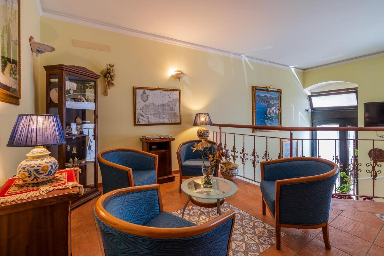 Hotel Mediterraneo Siraküza Dış mekan fotoğraf