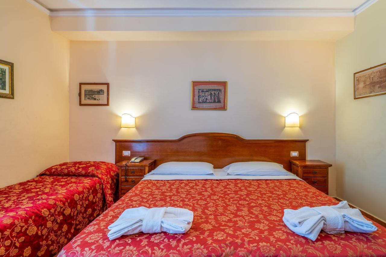 Hotel Mediterraneo Siraküza Dış mekan fotoğraf