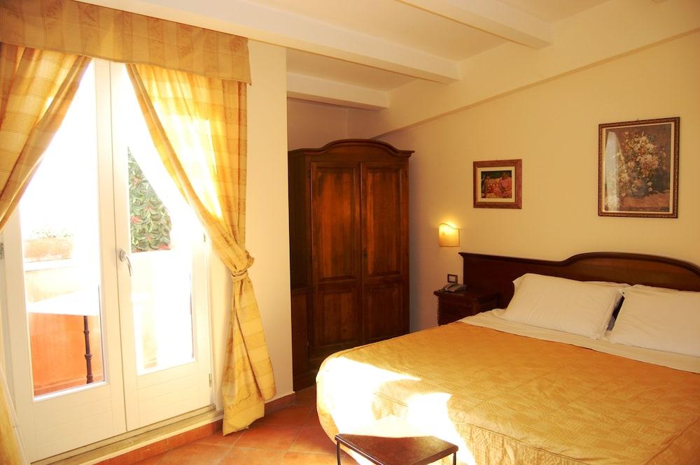 Hotel Mediterraneo Siraküza Dış mekan fotoğraf