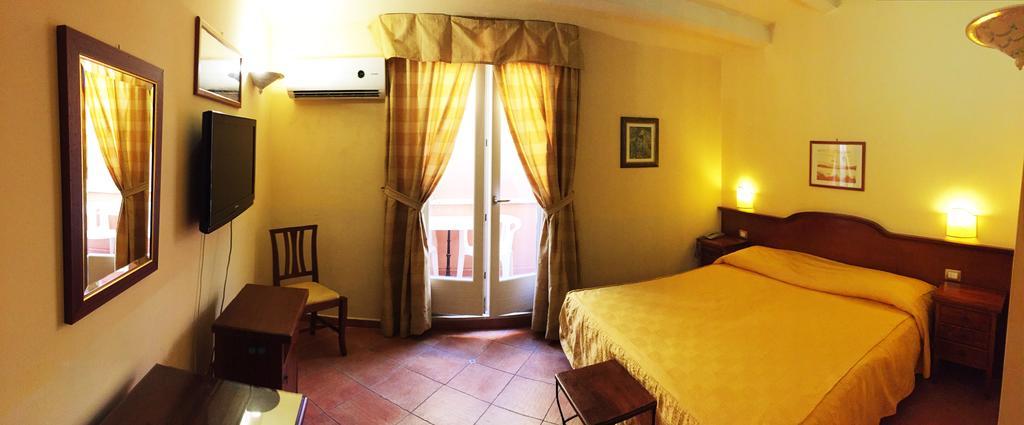 Hotel Mediterraneo Siraküza Dış mekan fotoğraf