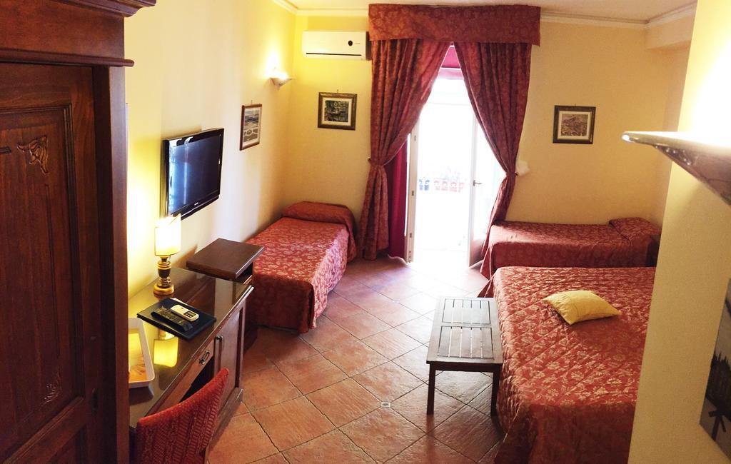 Hotel Mediterraneo Siraküza Dış mekan fotoğraf
